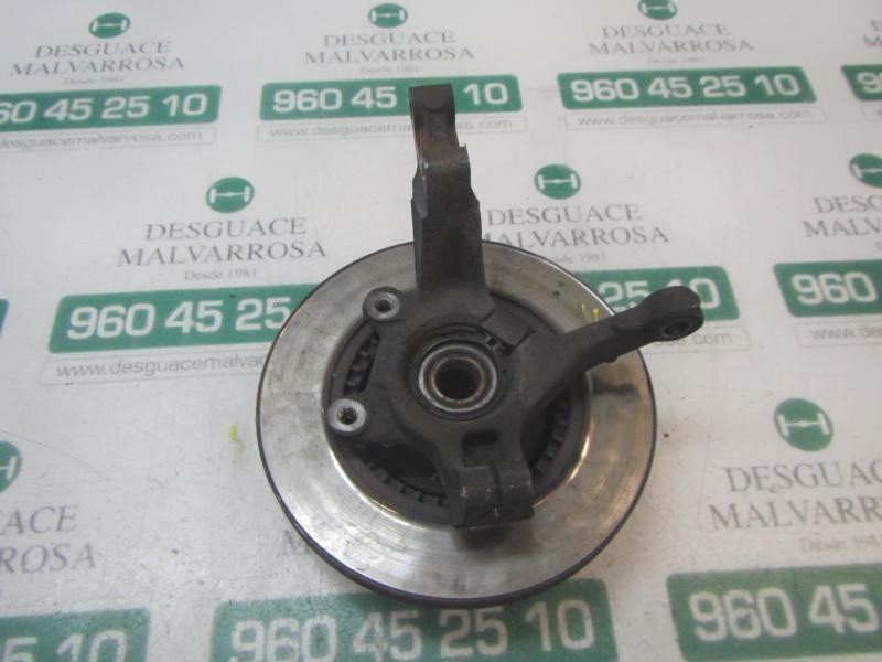 Recambio de mangueta delantera derecha para dacia sandero básico referencia OEM IAM 6001548867  