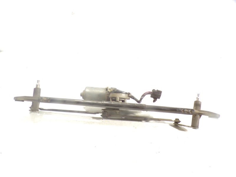 Recambio de motor limpia delantero para ssangyong actyon 2.0 td cat referencia OEM IAM 8611009002  