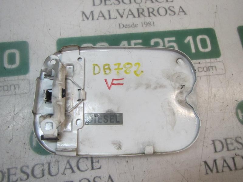 Recambio de tapa combustible para dacia sandero básico referencia OEM IAM 788306894R  