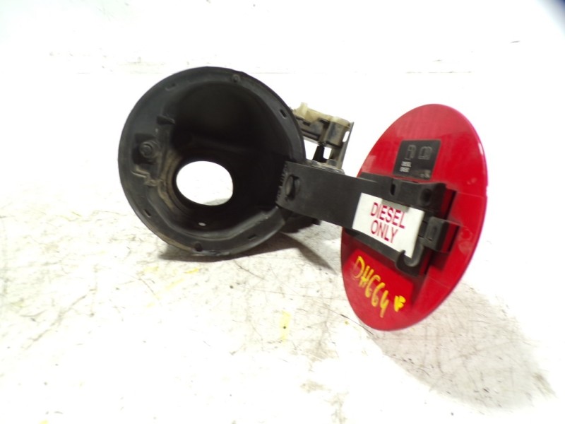 Recambio de tapa combustible para opel insignia berlina 2.0 cdti referencia OEM IAM   