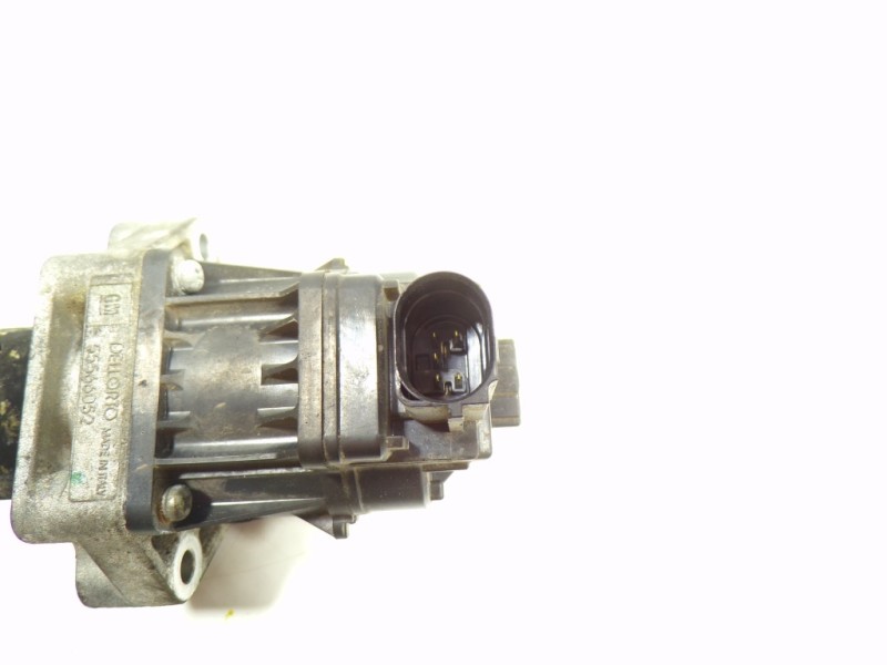 Recambio de valvula egr para opel insignia berlina 2.0 cdti referencia OEM IAM  55566052 