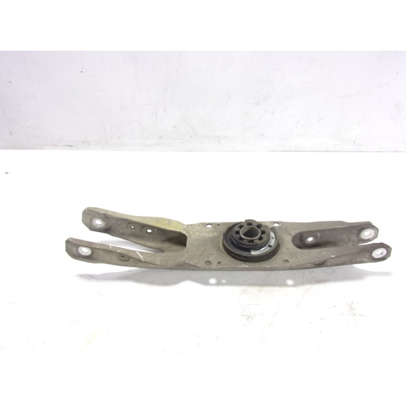 Recambio de brazo suspension inferior trasero derecho para infiniti q30 1.6 16v cat referencia OEM IAM 551B05DA0A  