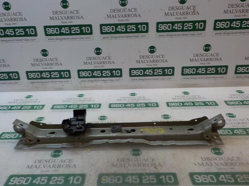 Recambio de travesaño superior para opel insignia berlina excellence referencia OEM IAM   