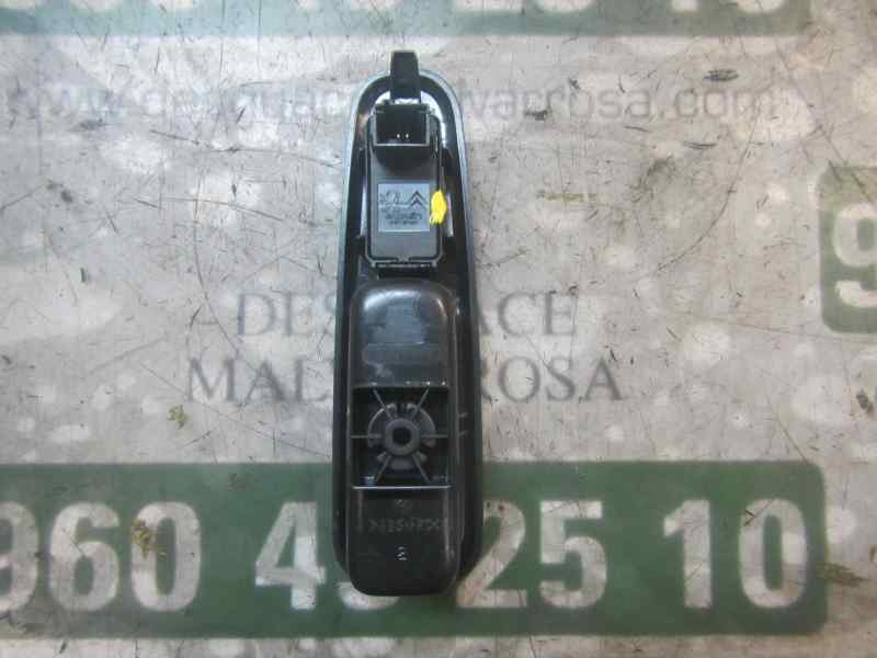 Recambio de mando elevalunas trasero derecho para peugeot 3008 1.6 16v referencia OEM IAM 6490RK 96759764ZD 
