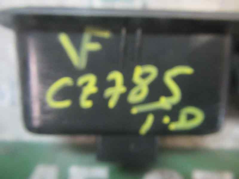 Recambio de mando elevalunas trasero derecho para peugeot 3008 1.6 16v referencia OEM IAM 6490RK 96759764ZD 