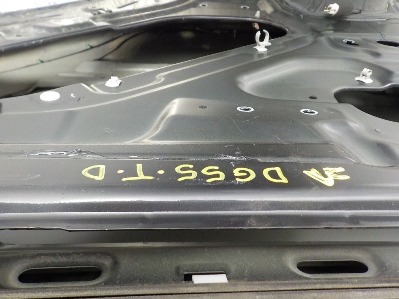 Recambio de puerta trasera derecha para ssangyong actyon 2.0 td cat referencia OEM IAM   