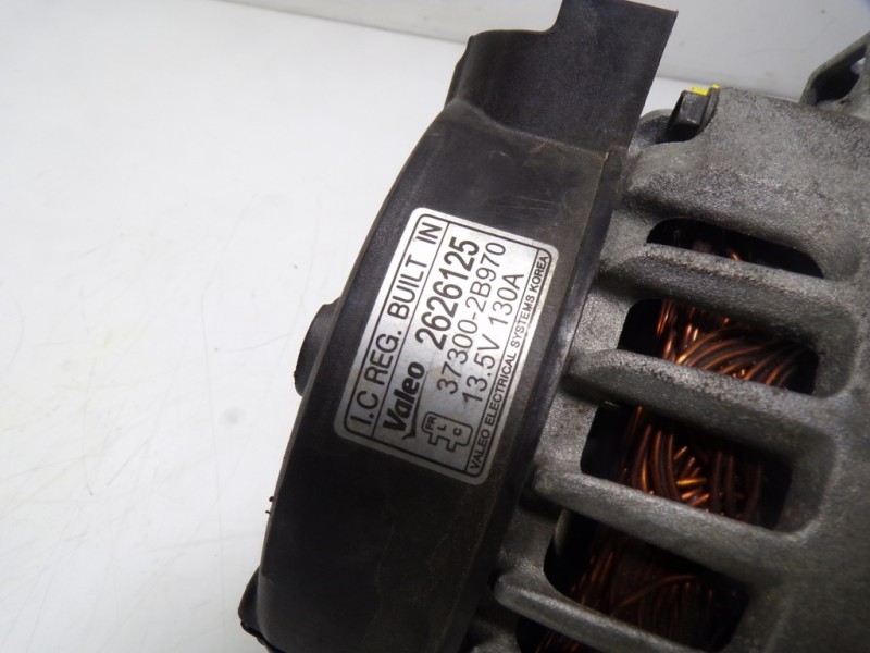 Recambio de alternador para kia sportage 1.6 cat referencia OEM IAM 373002B970 373002B970 2626125