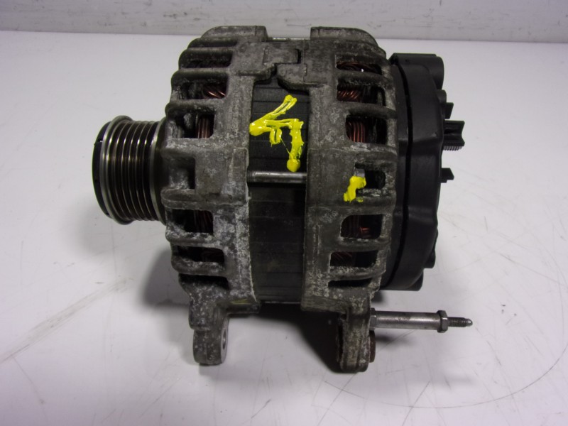Recambio de alternador para seat ibiza (6p1) 1.4 tdi referencia OEM IAM  04B903023B 