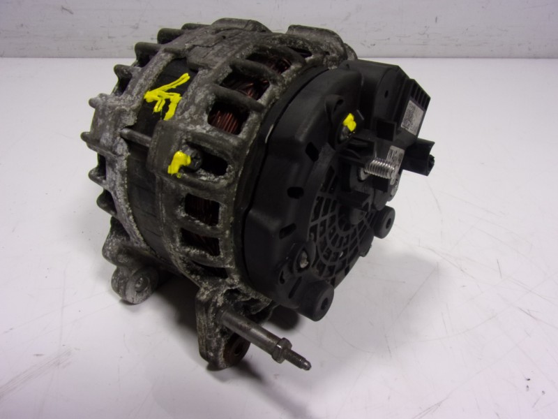 Recambio de alternador para seat ibiza (6p1) 1.4 tdi referencia OEM IAM  04B903023B 