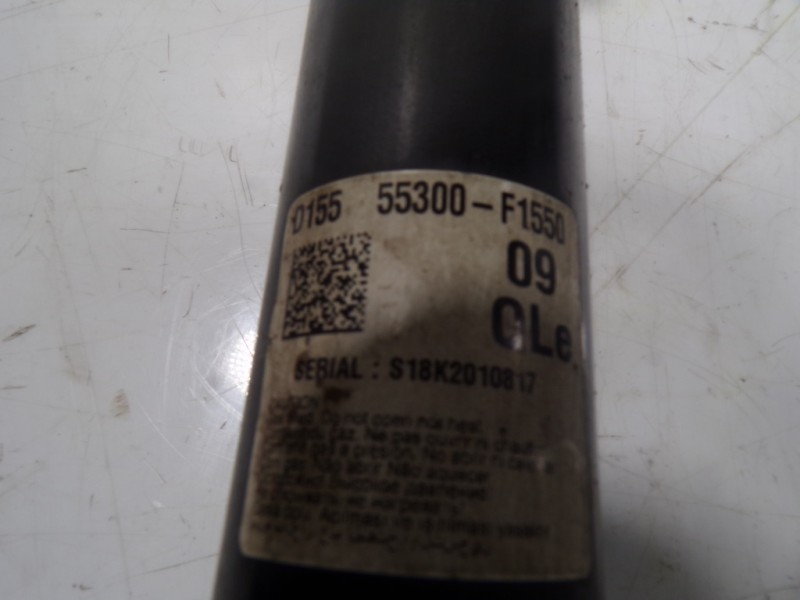 Recambio de amortiguador trasero izquierdo para kia sportage 1.6 cat referencia OEM IAM 55311F1550 55300F1550 