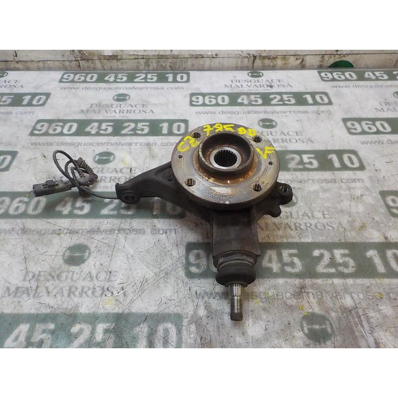 Recambio de mangueta delantera derecha para peugeot 3008 1.6 16v referencia OEM IAM 364796  