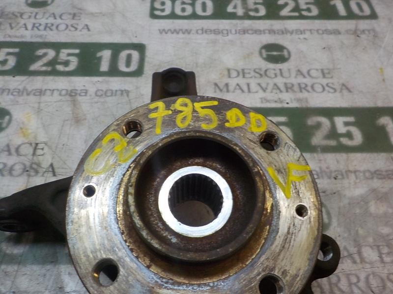 Recambio de mangueta delantera derecha para peugeot 3008 1.6 16v referencia OEM IAM 364796  