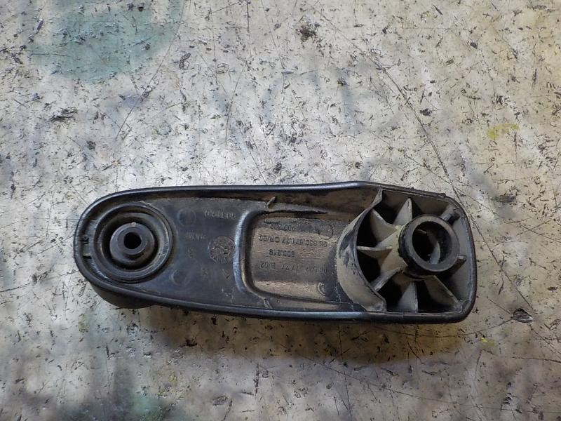 Recambio de maneta elevalunas trasera derecha para peugeot 207 1.4 hdi referencia OEM IAM   