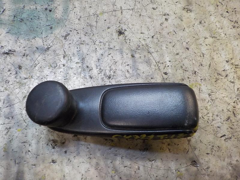 Recambio de maneta elevalunas trasera izquierda para peugeot 207 1.4 hdi referencia OEM IAM   