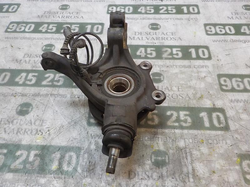 Recambio de mangueta delantera izquierda para peugeot 3008 1.6 16v referencia OEM IAM 364696  