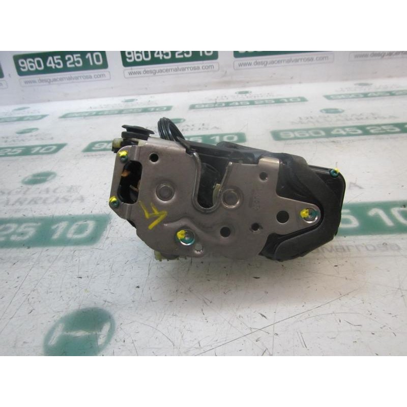 Recambio de cerradura puerta trasera derecha para chevrolet cruze 2.0 diesel cat referencia OEM IAM 13579566 13503808 