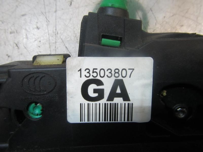 Recambio de cerradura puerta trasera izquierda para chevrolet cruze 2.0 diesel cat referencia OEM IAM 13579557 13503807 