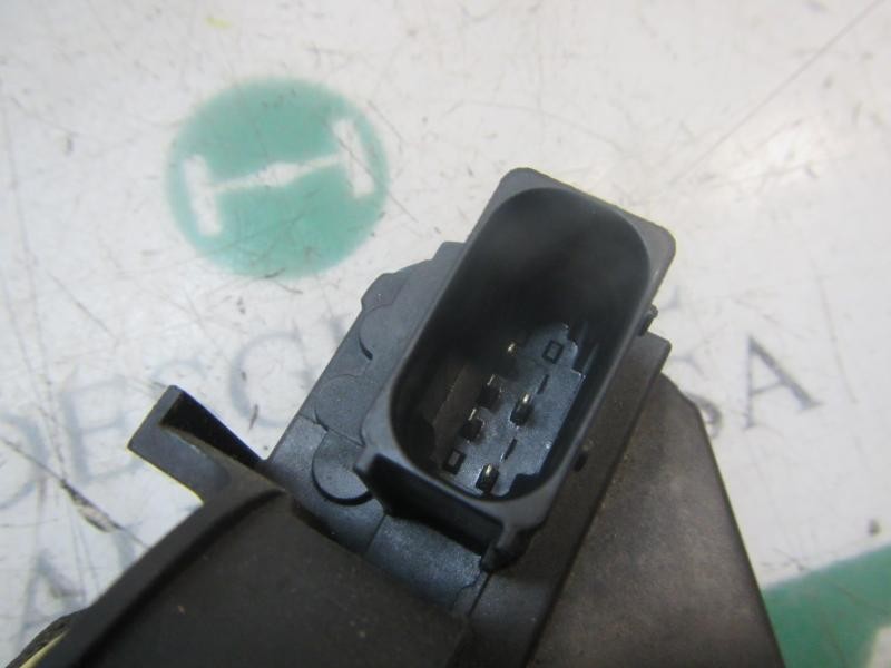 Recambio de cerradura puerta trasera izquierda para chevrolet cruze 2.0 diesel cat referencia OEM IAM 13579557 13503807 