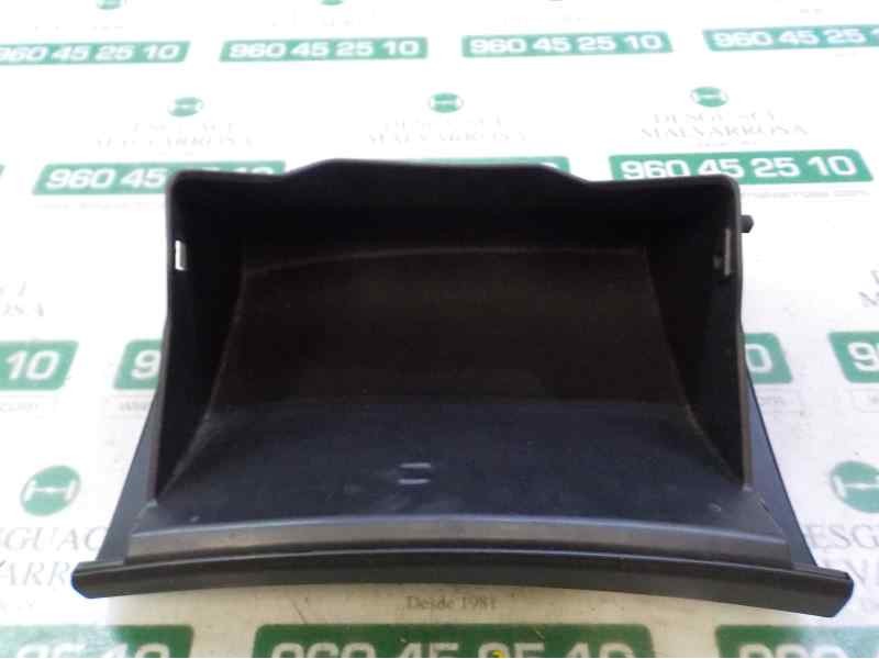 Recambio de guantera para chevrolet cruze 2.0 diesel cat referencia OEM IAM 42426839  