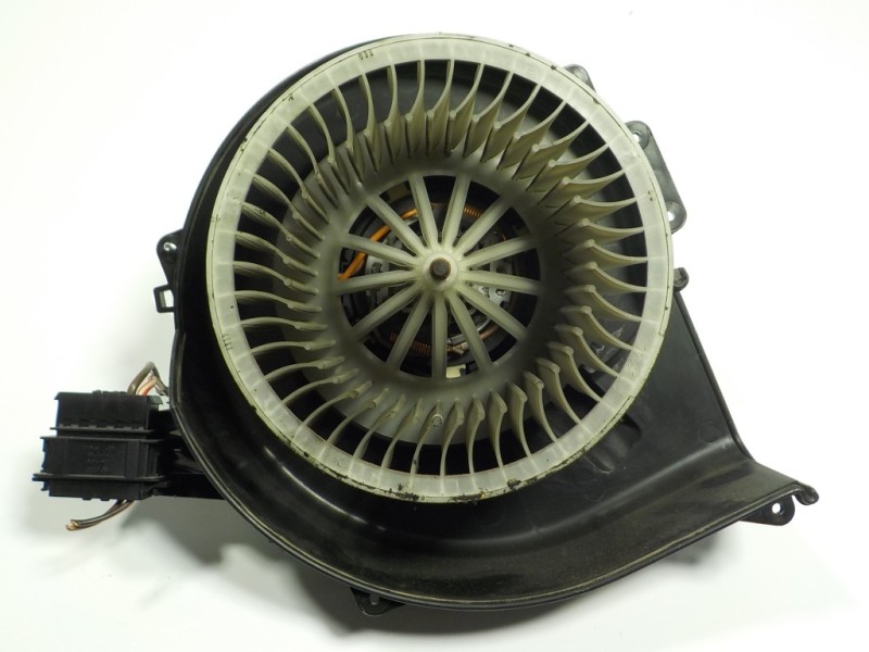 Recambio de motor calefaccion para seat ibiza (6p1) 1.0 referencia OEM IAM 6R1819015 6R1819015A 