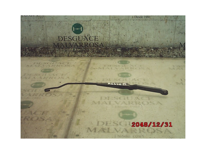 Recambio de brazo limpia delantero izquierdo para mg mg zr (f/rf) 115 referencia OEM IAM   