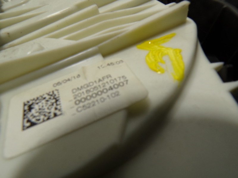 Recambio de cerradura puerta delantera derecha para infiniti q30 1.6 16v cat referencia OEM IAM 805005DM0B A2040085899 