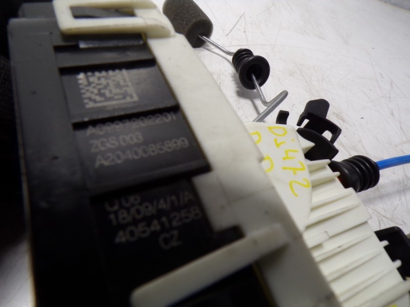 Recambio de cerradura puerta delantera derecha para infiniti q30 1.6 16v cat referencia OEM IAM 805005DM0B A2040085899 