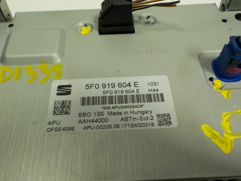 Recambio de pantalla multifuncion para seat ibiza (6p1) 1.0 referencia OEM IAM 5F0919604EBBO 5F0919604E 