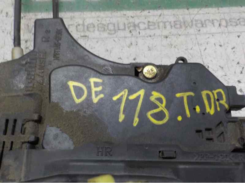 Recambio de cerradura puerta trasera derecha para mitsubishi colt berlina 3 (cz) 1.3 cat referencia OEM IAM   