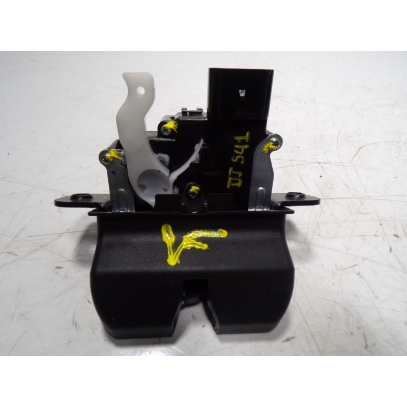 Recambio de cerradura maletero / porton para kia sportage 1.6 cat referencia OEM IAM 81230D3000  