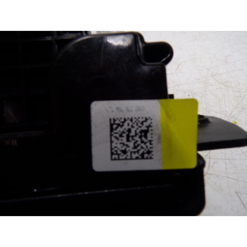 Recambio de cerradura maletero / porton para kia sportage 1.6 cat referencia OEM IAM 81230D3000  