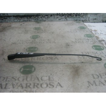 BRAZO LIMPIA DELANTERO DERECHO 