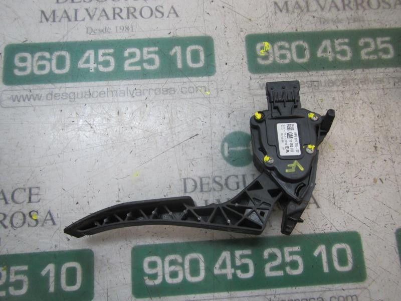 Recambio de potenciometro pedal para chevrolet cruze 2.0 diesel cat referencia OEM IAM 13252702 13252702 