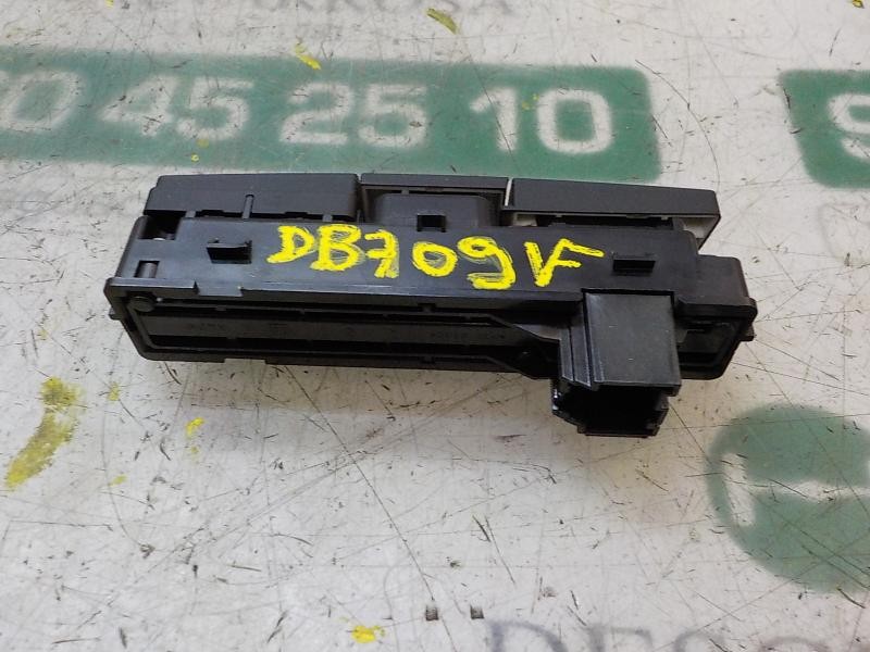 Recambio de warning para opel insignia berlina excellence referencia OEM IAM   