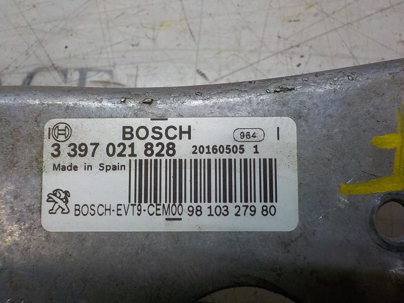 Recambio de articulacion limpia delantero para peugeot 308 business line referencia OEM IAM 9810327980 9810327980 