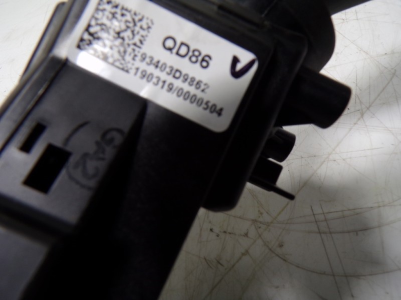 Recambio de mando luces para kia sportage 1.6 cat referencia OEM IAM 93403D9862 93403D9862 1903190000504