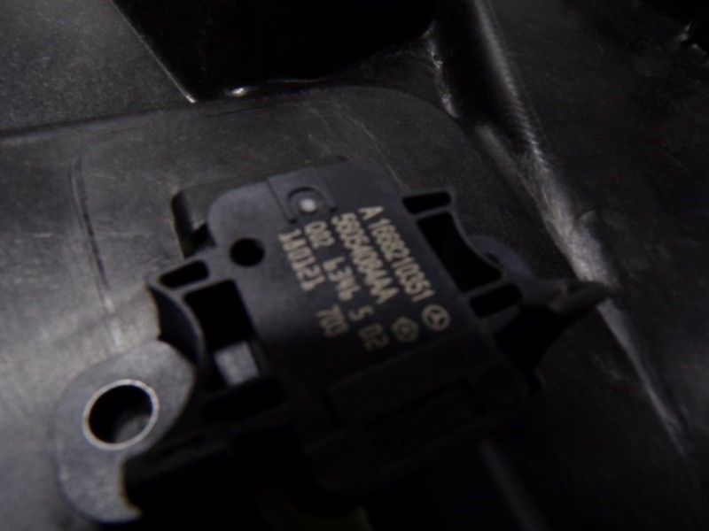 Recambio de elevalunas delantero derecho para infiniti q30 1.6 16v cat referencia OEM IAM 807205DM0A A1668210351 