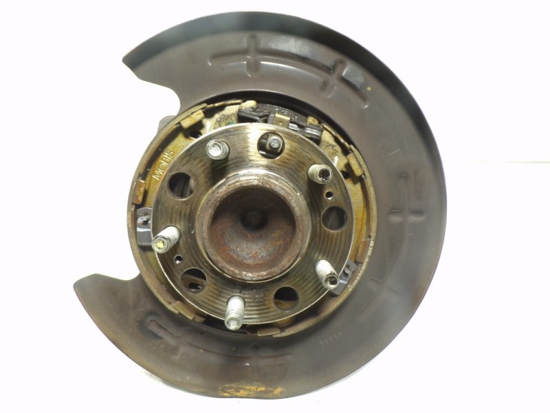 Recambio de mangueta trasera derecha para kia sportage 1.6 cat referencia OEM IAM 52720D7000  