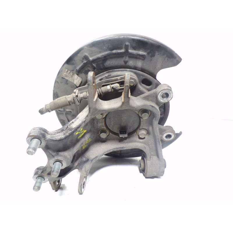 Recambio de mangueta trasera derecha para kia sportage 1.6 cat referencia OEM IAM 52720D7000  