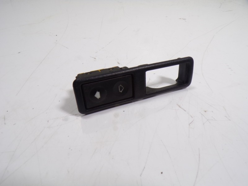 Recambio de mando elevalunas delantero izquierdo para bmw serie 3 compacto (e36) 1.7 turbodiesel cat referencia OEM IAM   