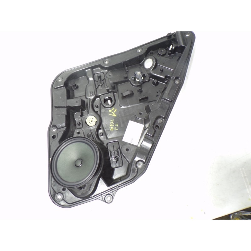 Recambio de elevalunas trasero derecho para infiniti q30 1.6 16v cat referencia OEM IAM 827205DM0A A165B210351 