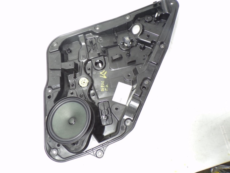 Recambio de elevalunas trasero derecho para infiniti q30 1.6 16v cat referencia OEM IAM 827205DM0A A165B210351 