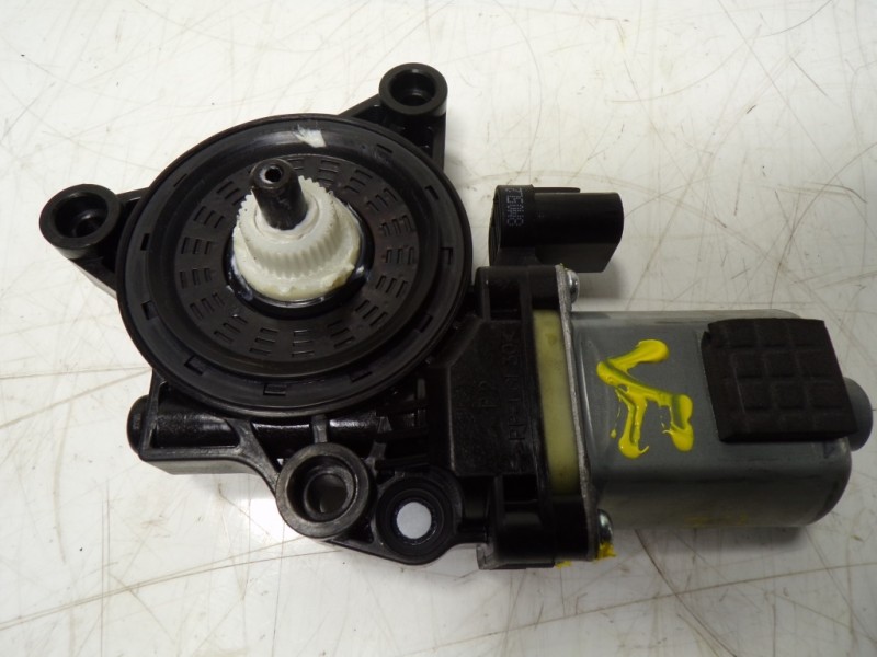Recambio de motor elevalunas trasero izquierdo para kia sportage 1.6 cat referencia OEM IAM 83450F1000 83450F1000 1100924806