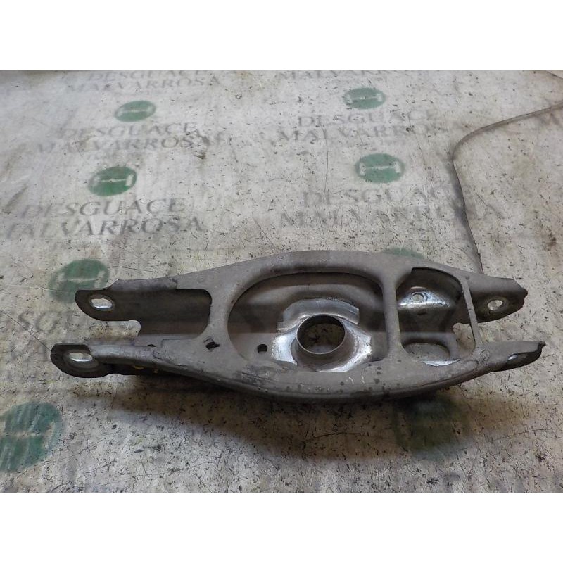 Recambio de brazo suspension inferior trasero derecho para bmw serie 3 berlina (e90) 320d referencia OEM IAM 33326772899  