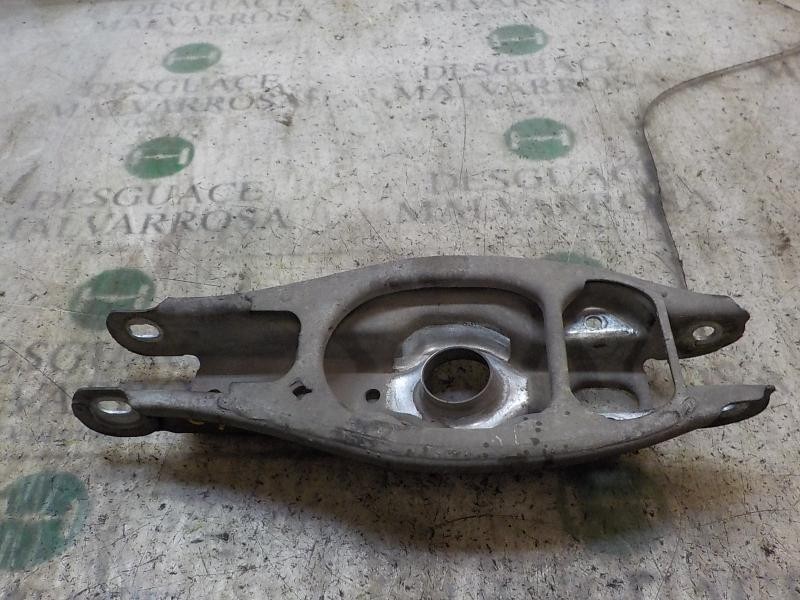 Recambio de brazo suspension inferior trasero derecho para bmw serie 3 berlina (e90) 320d referencia OEM IAM 33326772899  