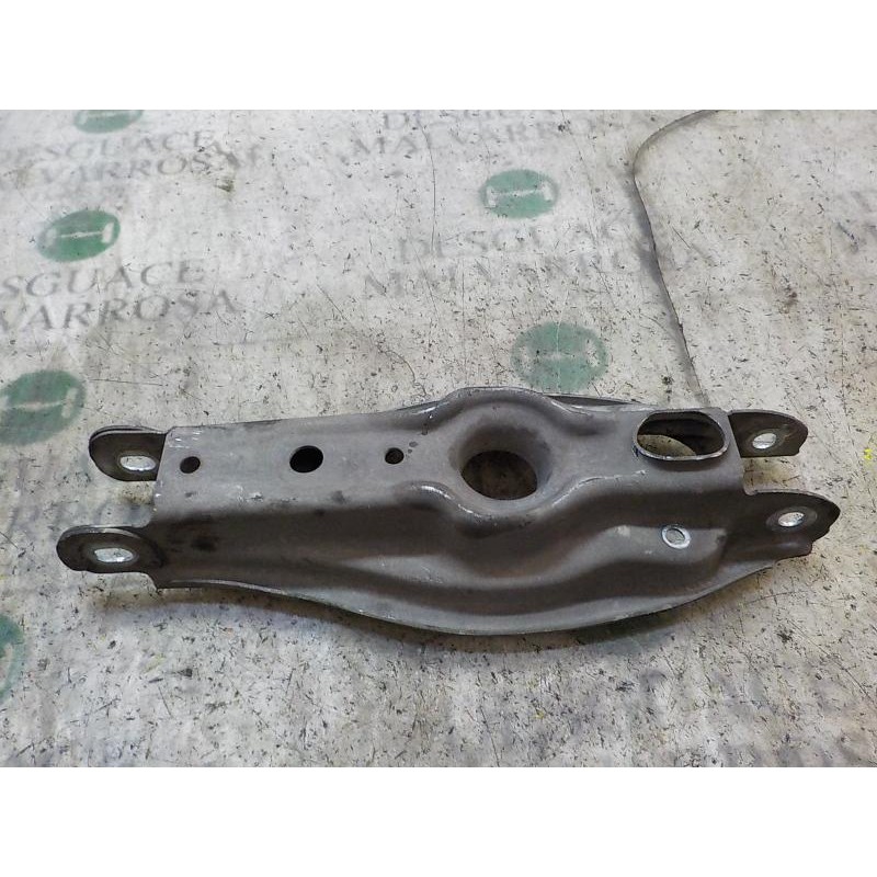 Recambio de brazo suspension inferior trasero derecho para bmw serie 3 berlina (e90) 320d referencia OEM IAM 33326772899  