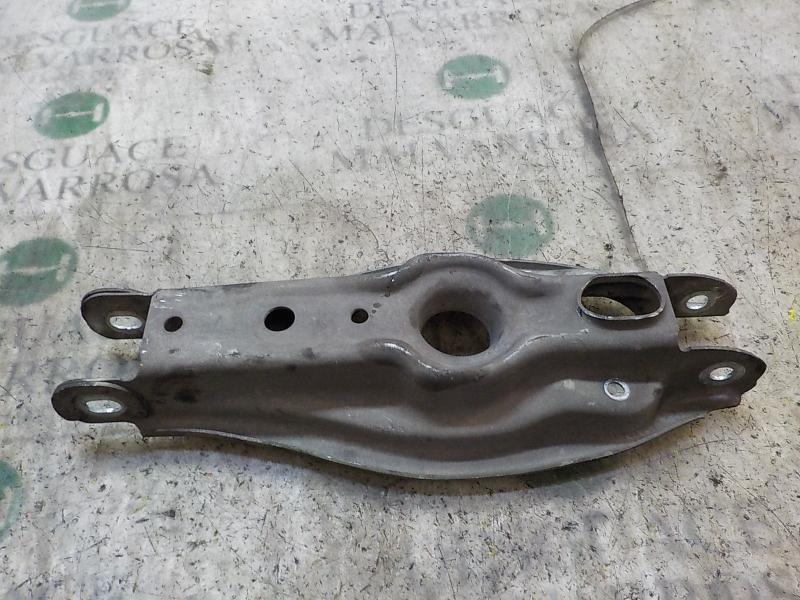 Recambio de brazo suspension inferior trasero derecho para bmw serie 3 berlina (e90) 320d referencia OEM IAM 33326772899  