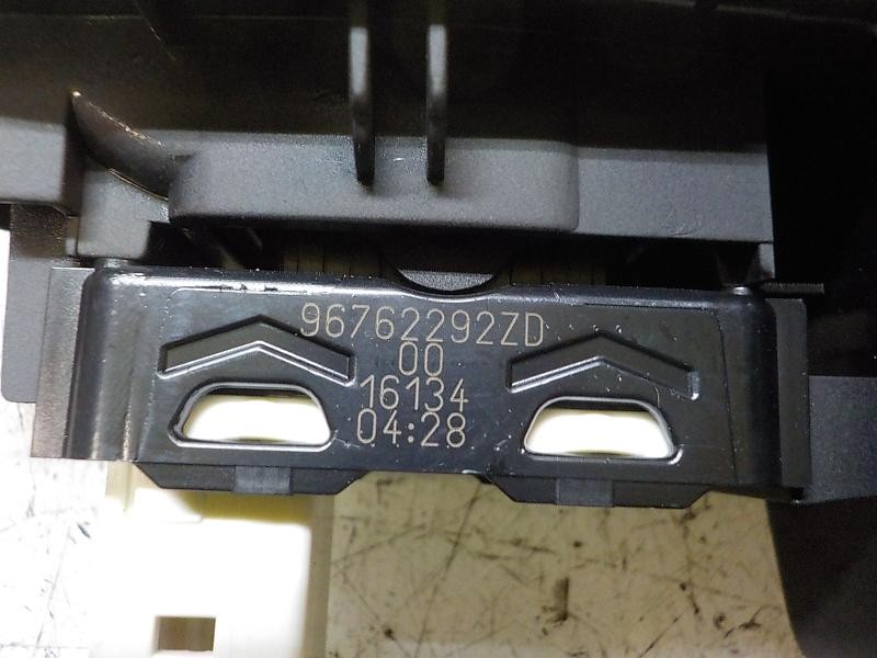 Recambio de mando elevalunas trasero derecho para peugeot 308 business line referencia OEM IAM 96762292ZD 96762292ZD 
