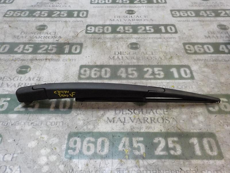 Recambio de brazo limpia trasero para peugeot 3008 1.6 hdi fap referencia OEM IAM   