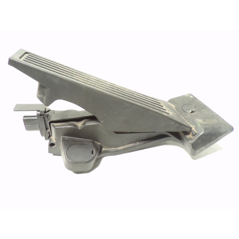 Recambio de potenciometro pedal para kia sportage 1.6 cat referencia OEM IAM 32700C5110  